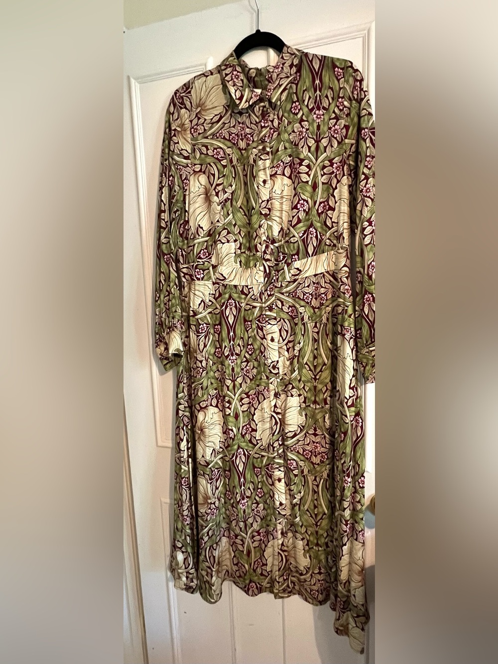 Winery Floral Vine Midi Shirt Dress in Green and Burgundy William Morris